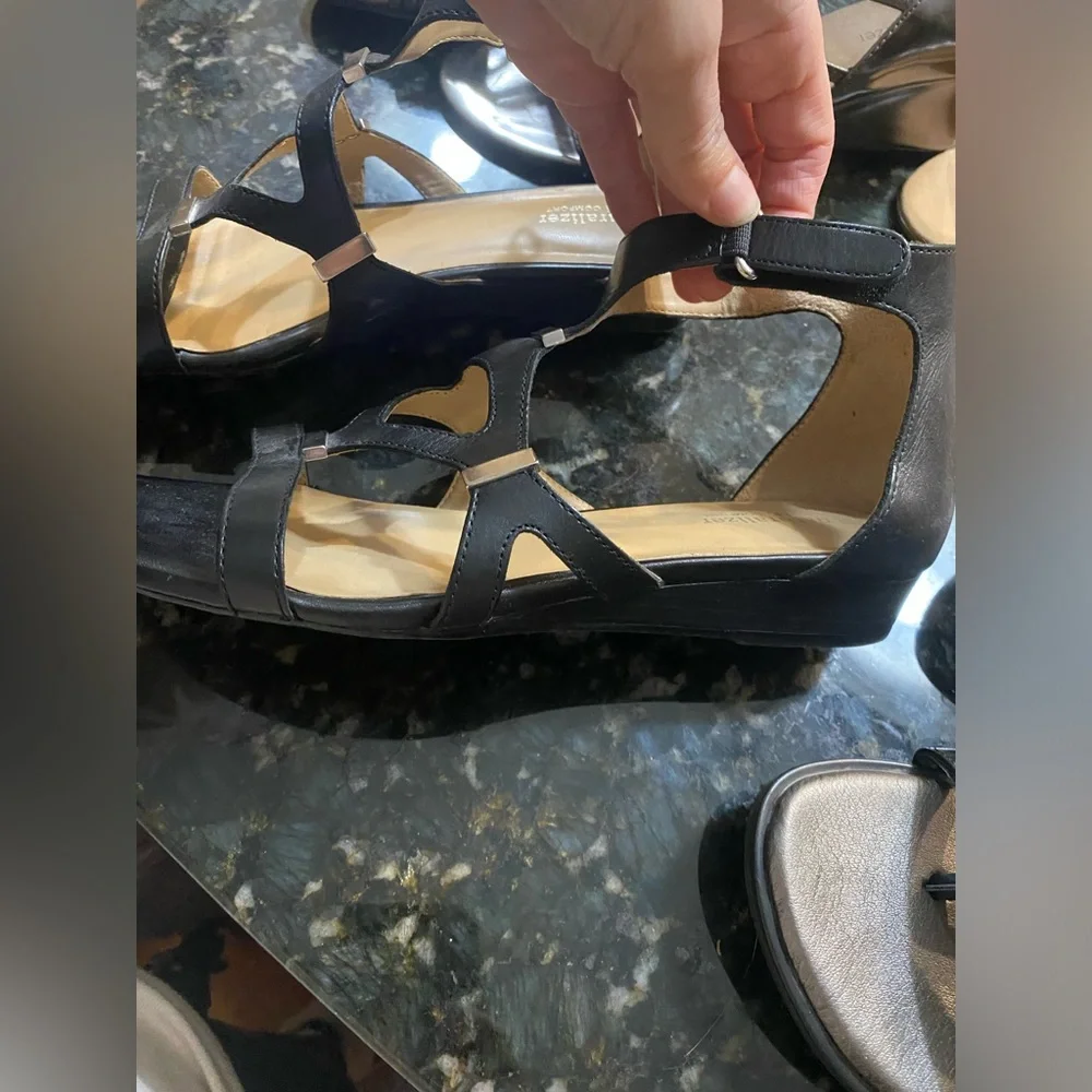 Sandal Dump! Pick whichever you like! Naturalizer & more! - Picture 10 of 11